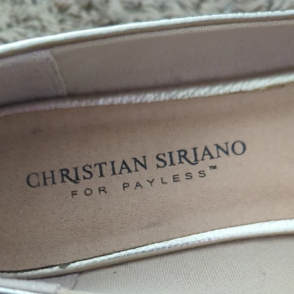 Christian Siriano Metallic Gold Flats - Picture 2 of 9